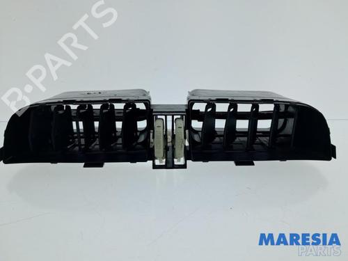 Used Air vent Air vent FIAT 500 (312_) 1.2 (312AXA1A) (69 hp) 33296414 33296414