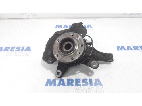 Used Right front steering knuckle FIAT SCUDO Bus (270_, 272_) 2.0 D Multijet (120 hp) 31401266