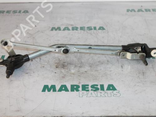 front-wipers-mechanism-renault-megane-iii-grandtour-kz01-2008-2009-2010-2011-2012-2013-2014-2015-2016-31415463 main image