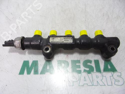 Used Injection rail PEUGEOT EXPERT Van (VF3A_, VF3U_, VF3X_) 1.6 HDi 90 16V (90 hp) 31479884