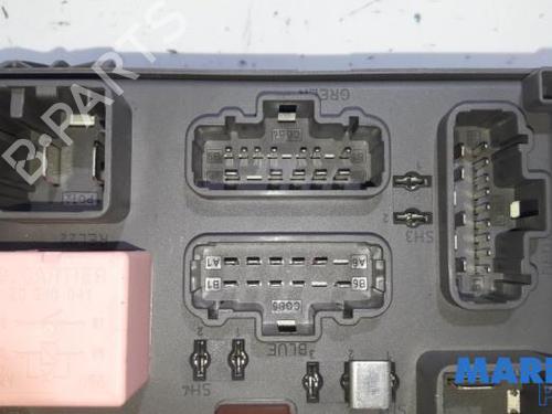 Fuse box RENAULT ESPACE IV (JK0/1_) 2.0 (JK0A, JK1D, JK0N) | BP31498736E1