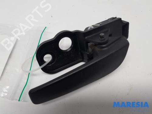 Used Front right exterior door handle FIAT FIORINO Box Body/MPV (225_) 1.3 D Multijet (225BXD1A, 225BXB1A, 225BXB11) (75 hp) 31529595