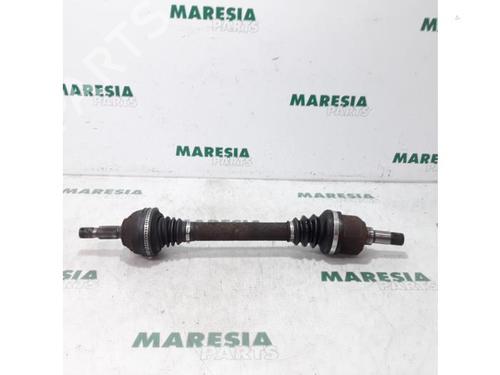 Used Left front driveshaft PEUGEOT 407 SW (6E_, 6D_) 2.2 16V (163 hp) 31467991