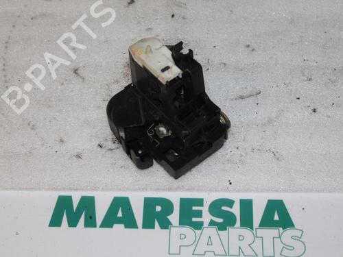 electronic-module-renault-clio-ii-bb_-cb_-1998-1999-2000-2001-2002-2003-2004-2005-2006-2007-2008-2009-2010-2011-2012-2013-2014-2015-2016-31496254 main image