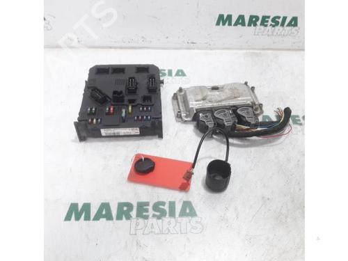 Used Engine control unit (ECU) PEUGEOT 206 CC (2D) 1.6 16V (2DNFUF, 2DNFUR) (109 hp) 31525120