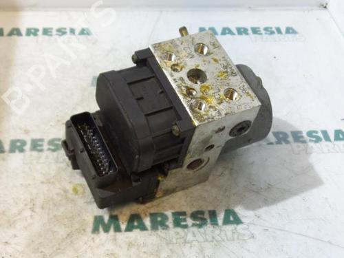 Used ABS pump ALFA ROMEO 145 (930_) 1.4 i.e. 16V T.S. (930.A3A) (103 hp) 31527343