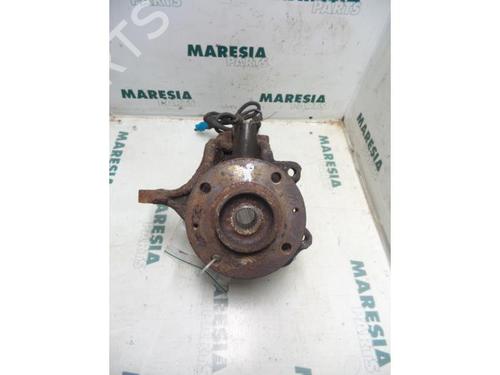 Used Right front steering knuckle CITROËN C3 I (FC_, FN_) 1.4 16V (88 hp) 31470676
