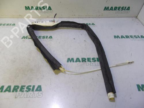 right-curtain-airbag-renault-megane-iii-hatchback-bz01_-b3_-2008-31454739 main image