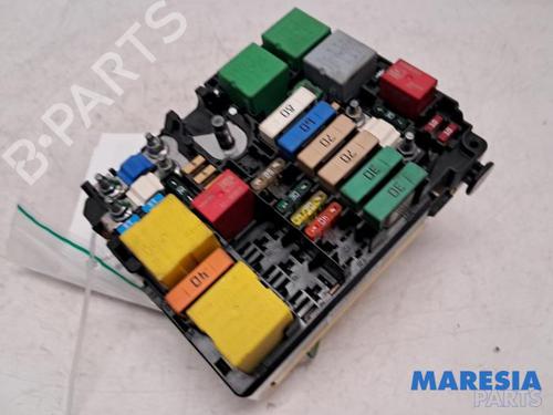 Used Fuse box CITROËN C4 CACTUS 1.6 BlueHDi 100 (99 hp) 31448582