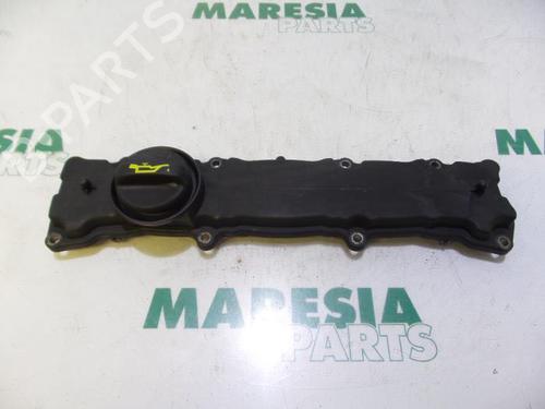 Used Valve cover PEUGEOT 307 (3A/C) 1.4 16V (88 hp) 31450505
