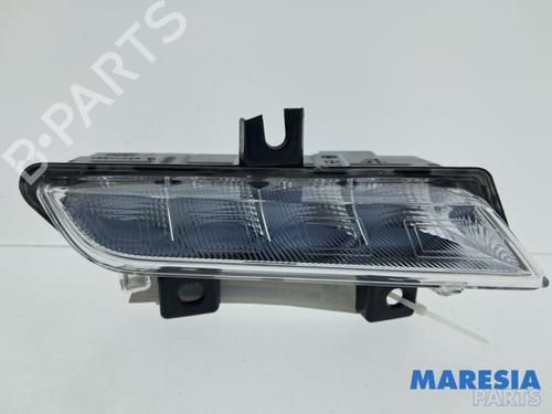 Used Right daytime light Right daytime light RENAULT CAPTUR I (J5_, H5_) 0.9 TCe 90 (90 hp) 34197933 34197933