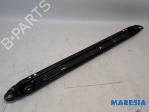 Used Crossmember PEUGEOT 5008 (0U_, 0E_) 1.6 16V (120 hp) 31462105