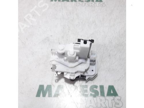 Used Electronic module FIAT DOBLO Cargo (263_) 1.3 D Multijet (90 hp) 31525943