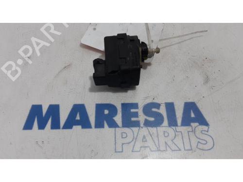 Used Headlight adjuster motor Headlight adjuster motor RENAULT MEGANE II Estate (KM0/1_) 1.9 dCi (KMRG, KM1G, KM0G, KM2C) (120 hp) 31474617 31474617