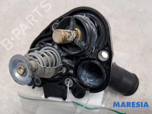 Used Thermostat housing Thermostat housing PEUGEOT 208 I (CA_, CC_) 1.0 VTi (68 hp) 31477870 31477870