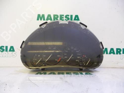 Used Instrument cluster PEUGEOT 206 Hatchback (2A/C) 1.4 i (75 hp) 31517304