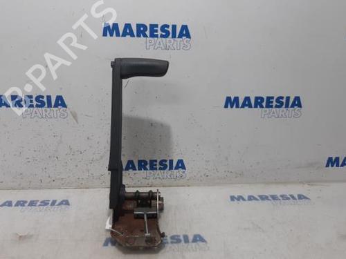 Used Electric handbrake RENAULT KANGOO Express (FW0/1_) 1.5 dCi 90 (FW0G, FW05, FW08, FW11) (90 hp) 31386469