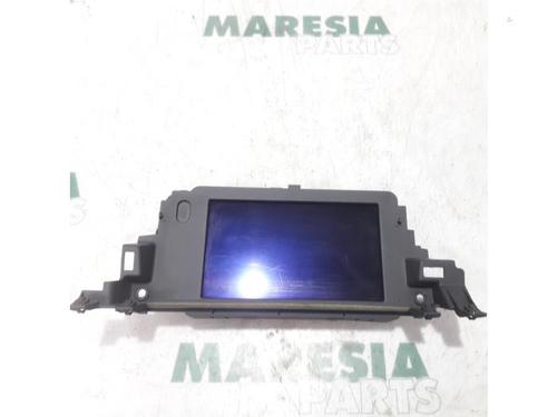 Used Display monitor RENAULT LAGUNA III (BT0/1) 2.0 16V (BT05, BT0F, BT0W) (140 hp) 31530762