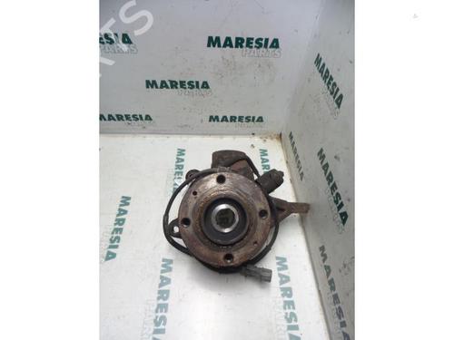 Used Left front steering knuckle CITROËN XSARA PICASSO (N68) 1.8 16V (115 hp) 31390695