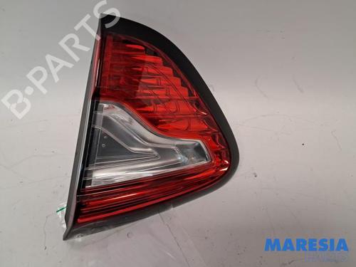 Højre baglygte RENAULT CAPTUR I (J5_, H5_) 0.9 TCe 90 (90 hp) 31524508
