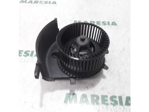 Used Heater blower motor RENAULT SCÉNIC II (JM0/1_) 1.6 (JM0C, JM0J, JM1B) (113 hp) 31399724