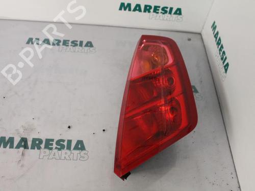 right-taillight-fiat-grande-punto-199_-2005-31440264 main image