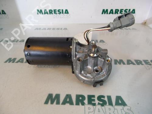 front-wiper-motor-renault-scenic-i-mpv-ja01_-fa0_-1999-2000-2001-2002-2003-2004-2005-2006-2007-2008-2009-2010-31503926 main image