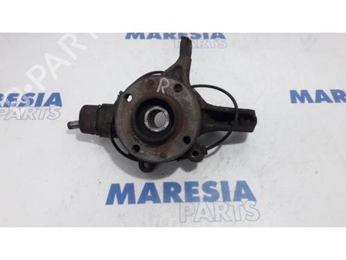 Used Right front steering knuckle PEUGEOT 3008 I MPV (0U_) 1.6 THP (150 hp) 31535983