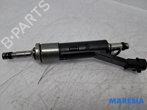 Used Injector PEUGEOT 5008 II (MC_, MJ_, MR_, M4_) 1.2 THP (MRHNYH, MRHNYW, MRHNSJ, MRHNSU, MRHNSM) (131 hp) 31477142