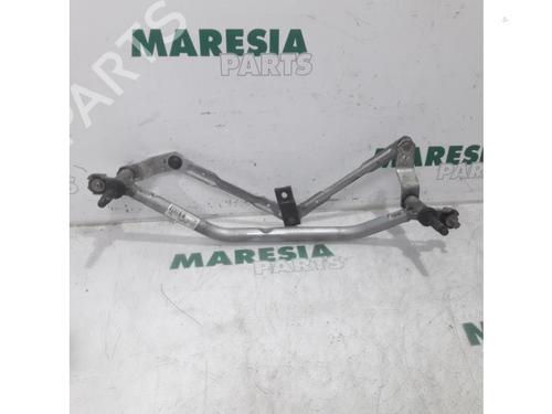 Used Front wipers mechanism PEUGEOT 208 I (CA_, CC_) 1.4 HDi (68 hp) 31484257