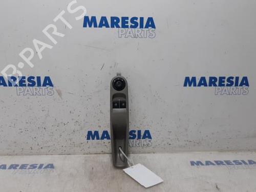 Used Switch RENAULT ZOE (BFM_) ZOE (88 hp) 31421764