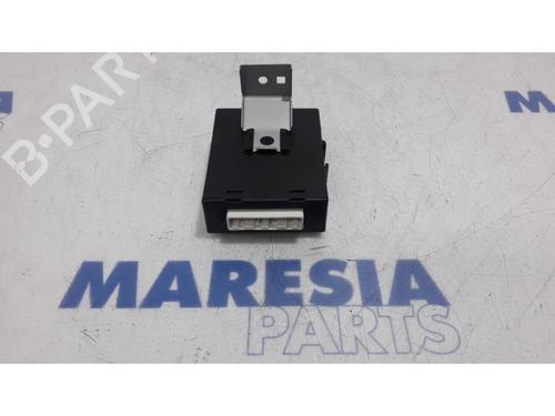 Used Control unit RENAULT MASTER III Van (FV) 2.3 dCi 125 FWD (FV0C, FV0D, FV0G, FV0H, FV0J, FV0K,... (125 hp) 31527086