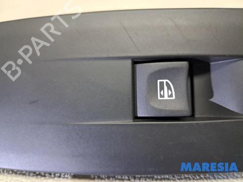 Switch RENAULT MEGANE IV Hatchback (B9A/M/N_) 1.2 TCe 130 (B9MR) | BP31816708I30