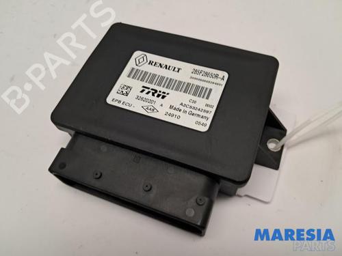 Used Electronic module RENAULT SCÉNIC III (JZ0/1_) 1.4 16V (JZ0F, JZ1V) (131 hp) 31468964