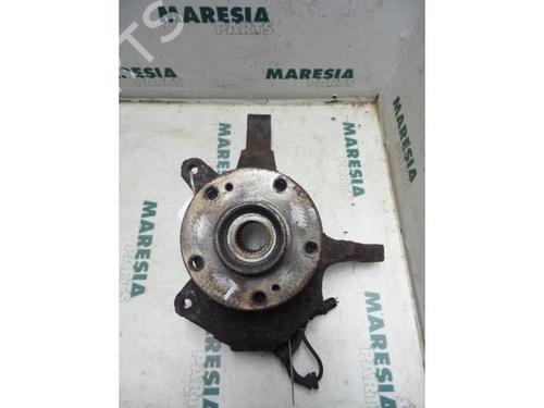 Used Left front steering knuckle RENAULT VEL SATIS (BJ0_) 3.0 dCi (BJ0J, BJ0N) (177 hp) 31529914