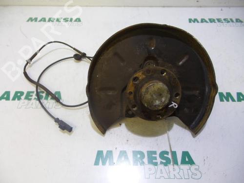 Used Right rear steering knuckle ALFA ROMEO GT (937_) 2.0 JTS (937CXH1A, 937CXH11) (165 hp) 31460869