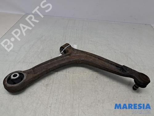 Venstre fortil bærearm FIAT 500 (312_) 0.9 (312AXN1A) (80 hp) 32197260