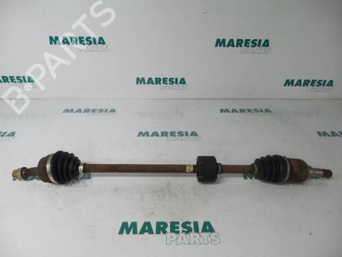 Used Right front driveshaft FIAT PUNTO (176_) 60 1.2 (176AP, 176AR, 176AQ, 176BB) (60 hp) 31515541