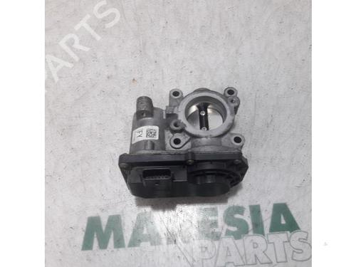 Used Throttle body RENAULT CAPTUR I (J5_, H5_) 0.9 TCe 90 (90 hp) 31433424