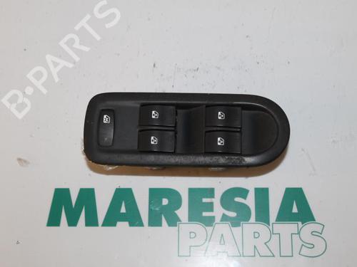 Mando RENAULT SCÉNIC II (JM0/1_) 1.9 dCi (JM14) (131 hp) 31496978