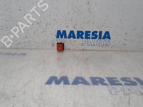 Warnblinkschalter für CITROËN C4 Picasso II 1.6 HDi / BlueHDi 115 (115 hp) 31482516