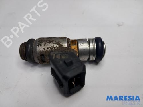 Used Injector Injector FIAT 500 (312_) 1.2 (312AXA1A) (69 hp) 40462756 40462756