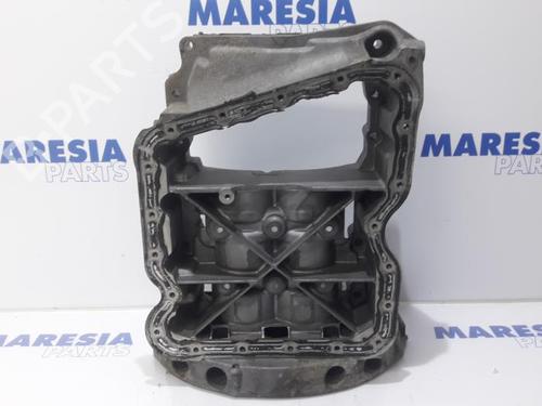 Used Front right seatbelt RENAULT TRAFIC II Van (FL) 2.0 dCi 90 (FL0H, FL00, FL01, FL0M, FL0P, FL0S) (90 hp) 31421113