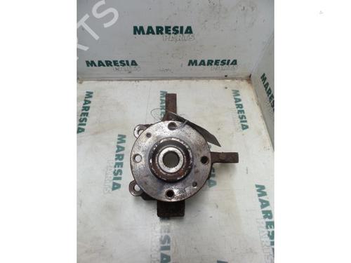 left-front-steering-knuckle-renault-clio-iii-br01-cr01-2005-2006-2007-2008-2009-2010-2011-2012-2013-2014-31508140 main image