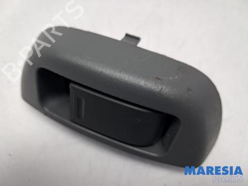 Used Switch Switch PEUGEOT 107 (PM_, PN_) 1.0 (68 hp) 31503385 31503385