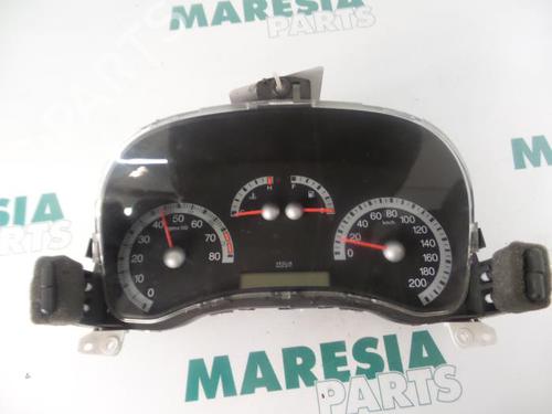 instrument-cluster-fiat-punto-188_-1999-2000-2001-2002-2003-2004-2005-2006-2007-2008-2009-2010-2011-2012-31390884 main image