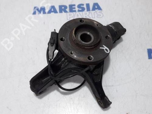 Used Right front steering knuckle PEUGEOT 5008 (0U_, 0E_) 1.6 HDi (110 hp) 31442433
