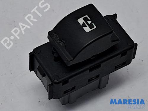 switch-peugeot-2008-i-cu_-2013-31386989 main image