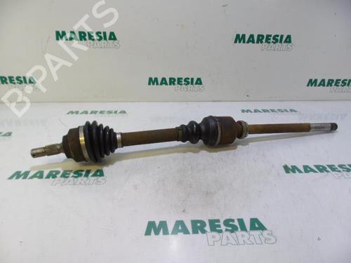 right-front-driveshaft-peugeot-partner-box-bodympv-5_-g_-1996-31398256 main image