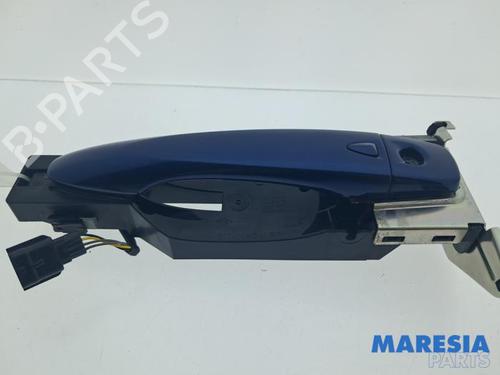 Used Front left exterior door handle Front left exterior door handle RENAULT KADJAR (HA_, HL_) 1.2 TCe 130 (HLMR) (130 hp) 39690193 39690193